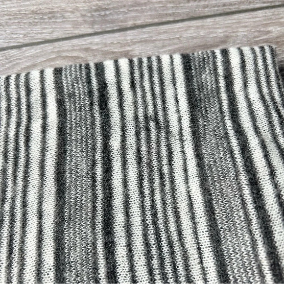 Club Monaco Alpaca Wool Blend Italian Yarn Soft Striped Infinity Scarf - Picture 8 of 9